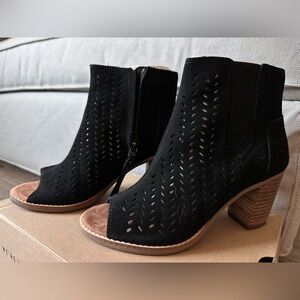 Toms Majorca Peep Toe Bootie